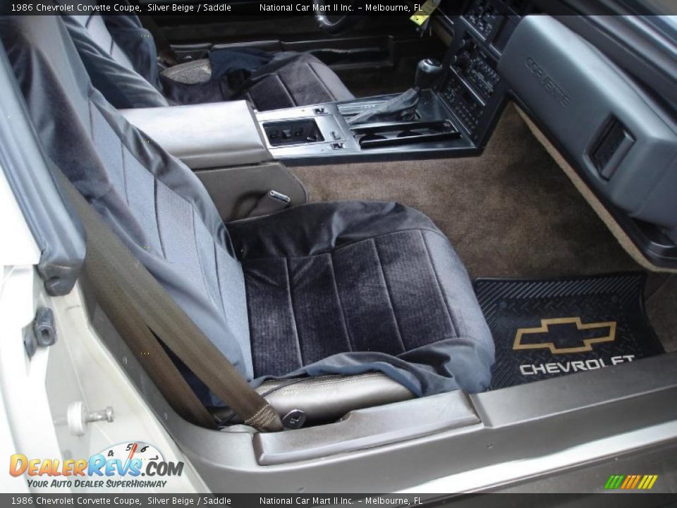 1986 Chevrolet Corvette Coupe Silver Beige / Saddle Photo #15