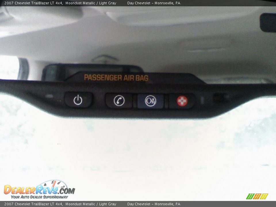 2007 Chevrolet TrailBlazer LT 4x4 Moondust Metallic / Light Gray Photo #15