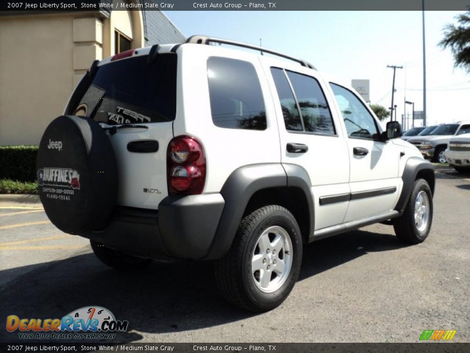 2007 Jeep Liberty Sport Stone White / Medium Slate Gray Photo #6