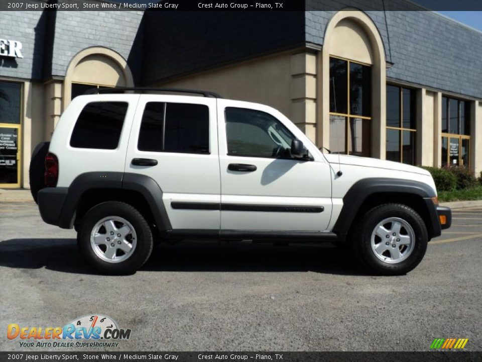 2007 Jeep Liberty Sport Stone White / Medium Slate Gray Photo #7