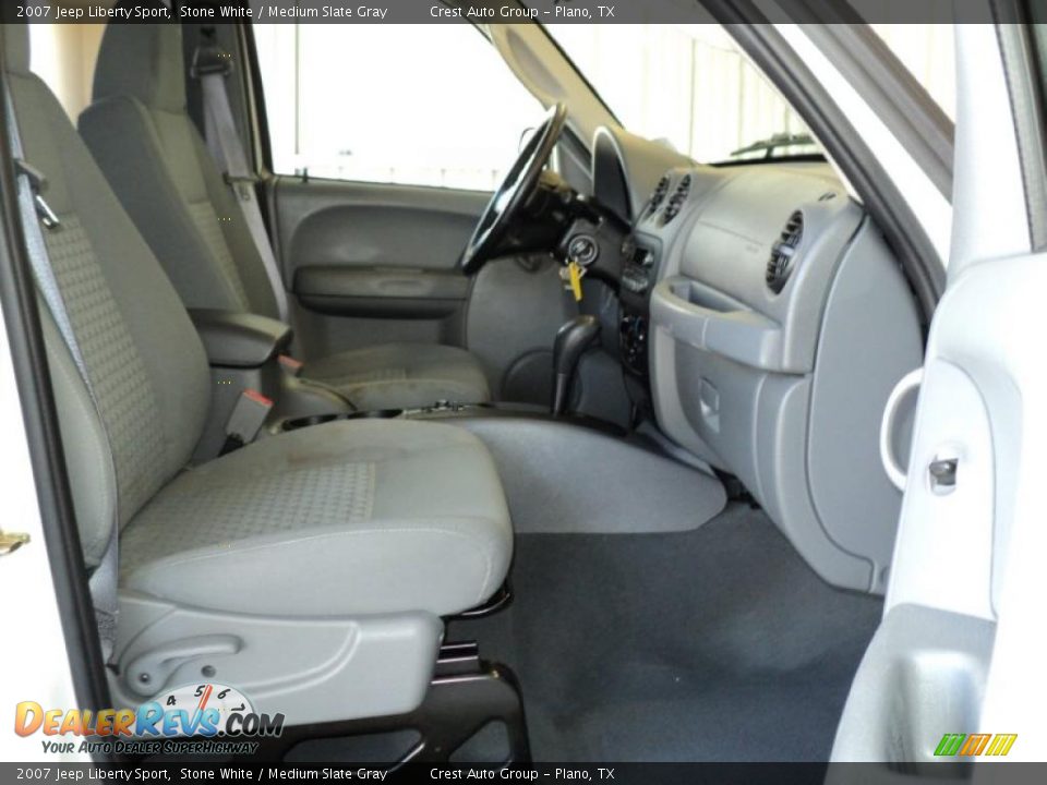 2007 Jeep Liberty Sport Stone White / Medium Slate Gray Photo #9