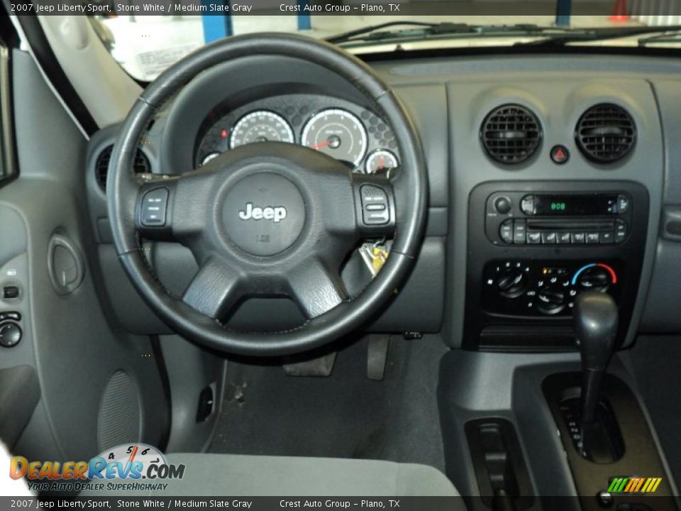 2007 Jeep Liberty Sport Stone White / Medium Slate Gray Photo #14