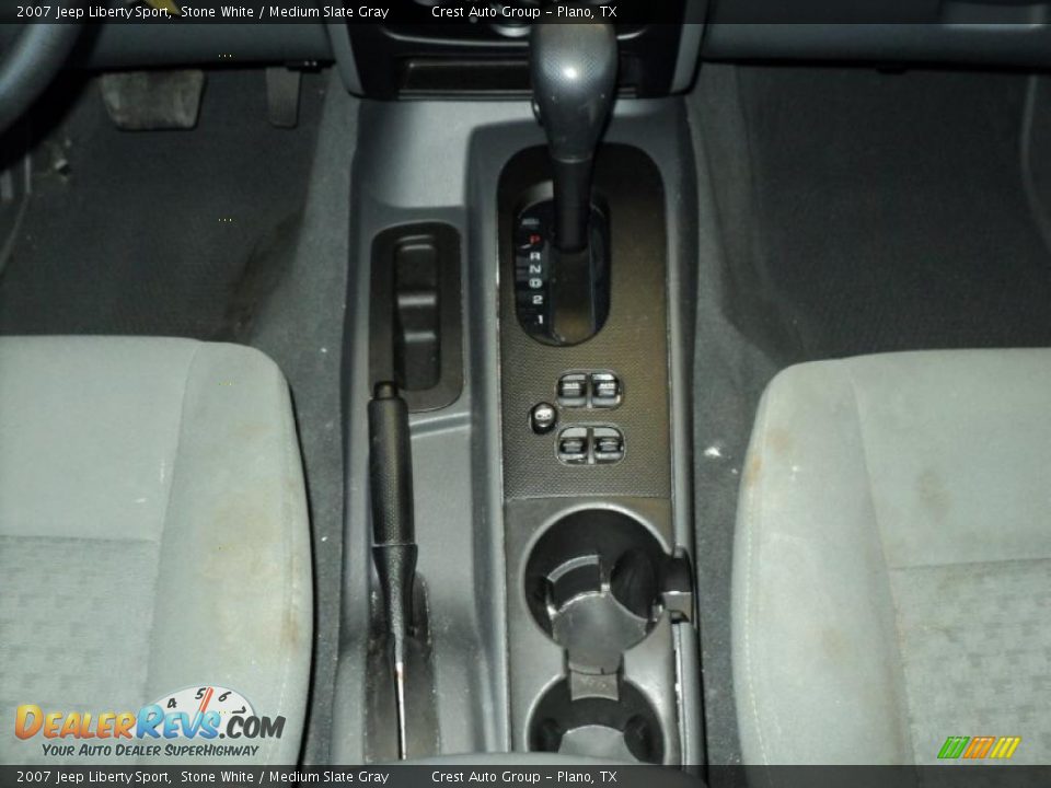 2007 Jeep Liberty Sport Stone White / Medium Slate Gray Photo #16