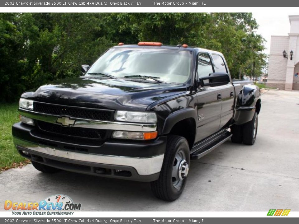 2002 Chevrolet Silverado 3500 LT Crew Cab 4x4 Dually Onyx Black / Tan Photo #1