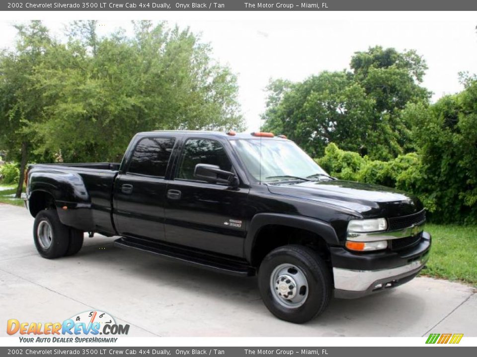 2002 Chevrolet Silverado 3500 LT Crew Cab 4x4 Dually Onyx Black / Tan Photo #14