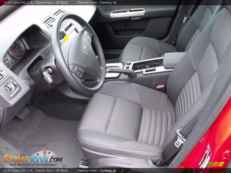 2010 Volvo S40 2.4i Passion Red / Off Black Photo #11