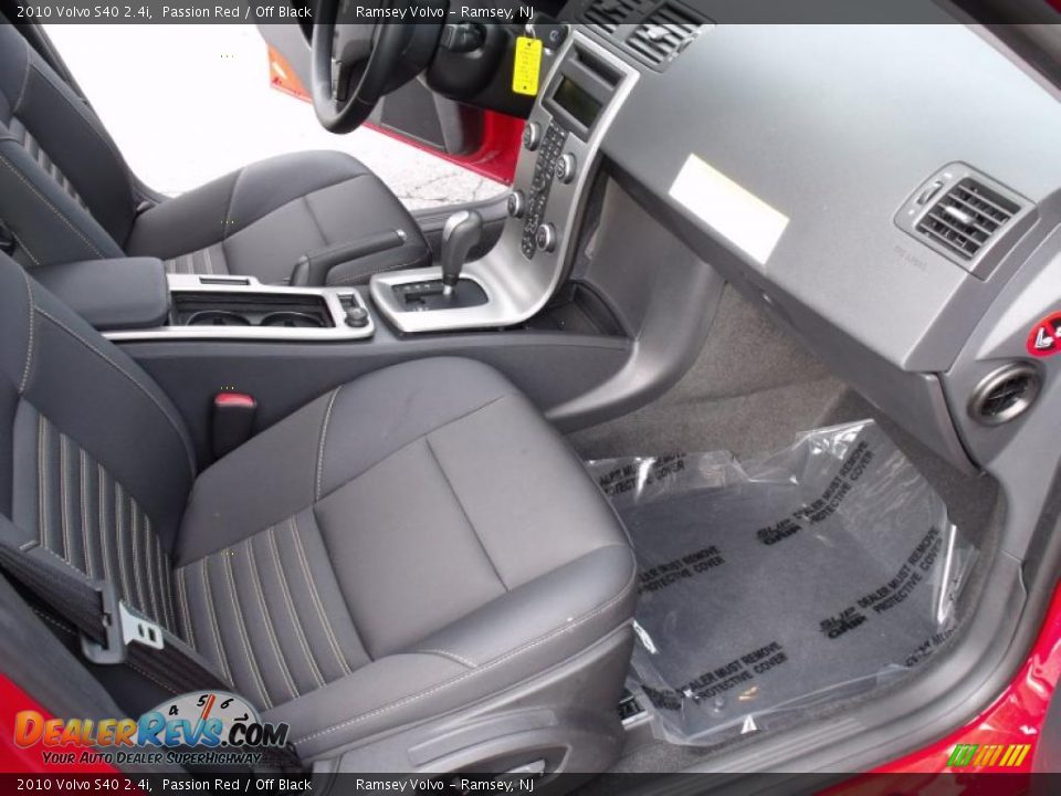 2010 Volvo S40 2.4i Passion Red / Off Black Photo #14