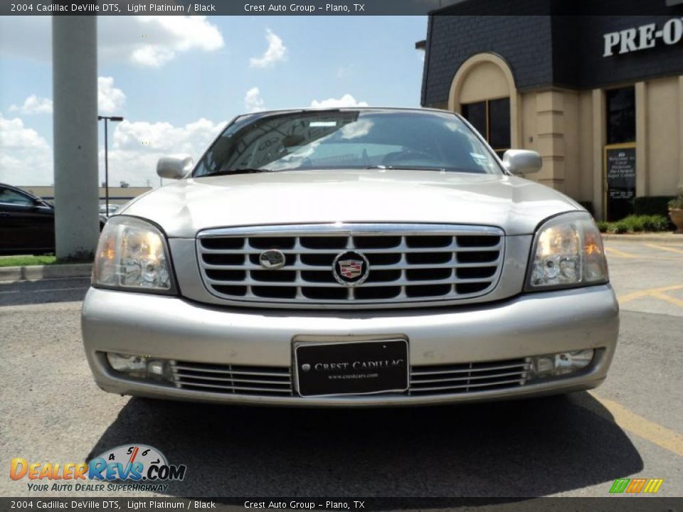 2004 Cadillac DeVille DTS Light Platinum / Black Photo #2