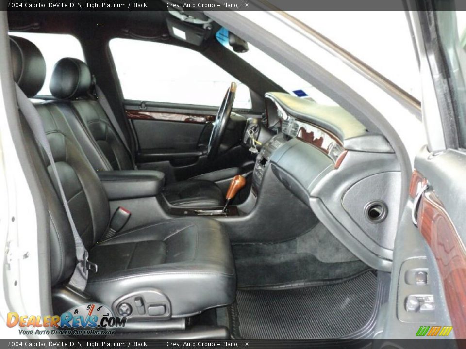 2004 Cadillac DeVille DTS Light Platinum / Black Photo #9