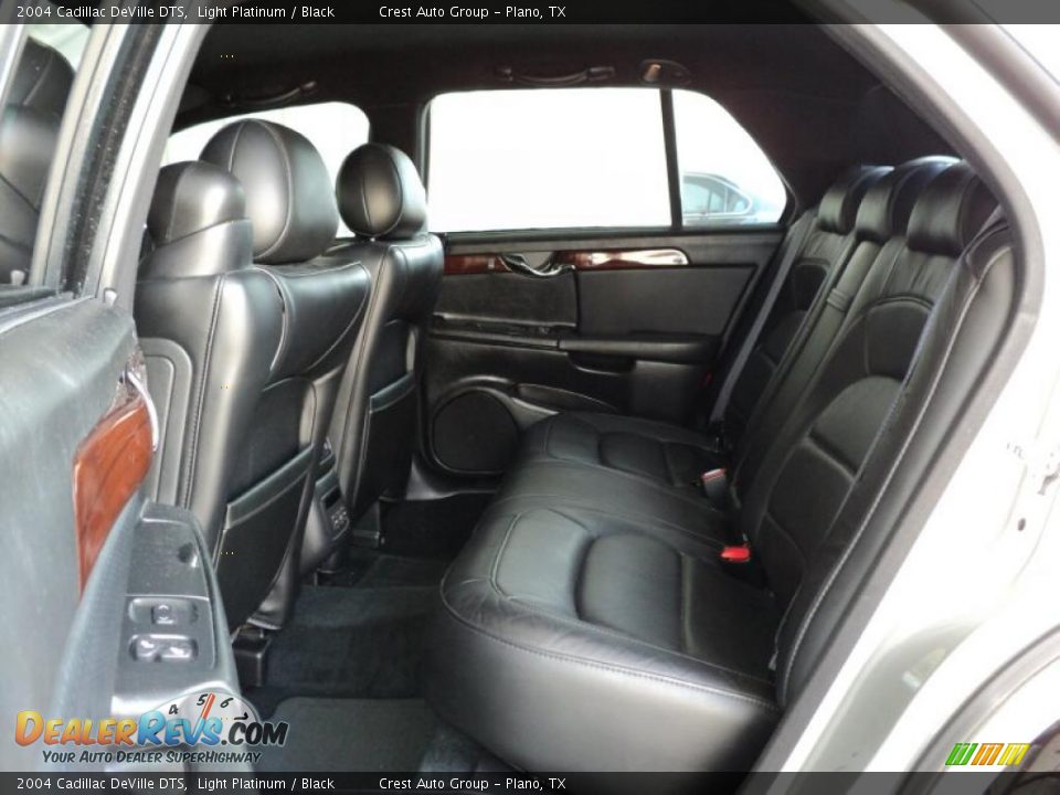 2004 Cadillac DeVille DTS Light Platinum / Black Photo #11