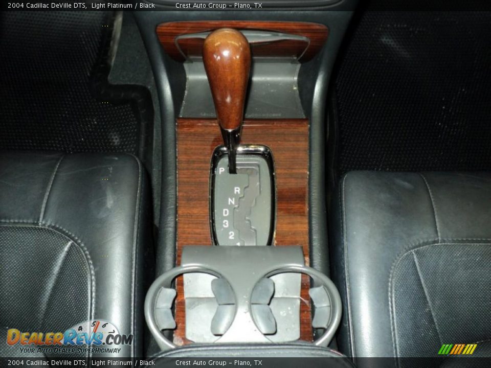 2004 Cadillac DeVille DTS Light Platinum / Black Photo #16