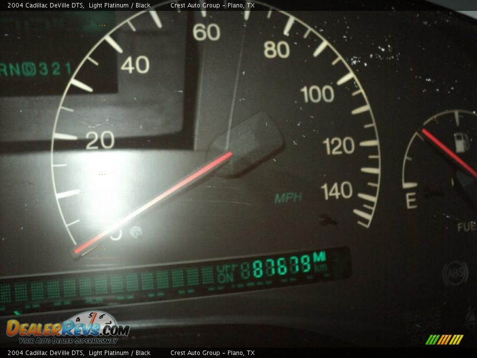 2004 Cadillac DeVille DTS Light Platinum / Black Photo #18