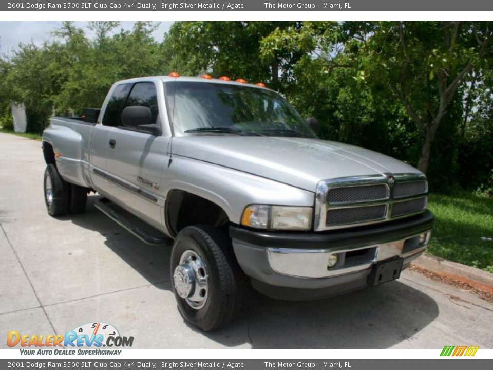 2001 Dodge Ram 3500 SLT Club Cab 4x4 Dually Bright Silver Metallic / Agate Photo #15