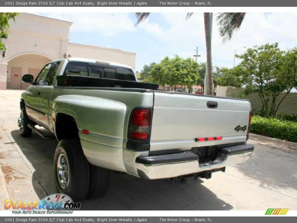 2001 Dodge Ram 3500 SLT Club Cab 4x4 Dually Bright Silver Metallic / Agate Photo #17