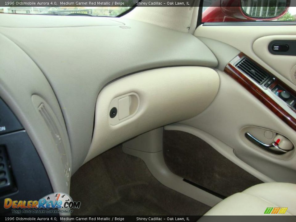 1996 Oldsmobile Aurora 4.0 Medium Garnet Red Metallic / Beige Photo #20