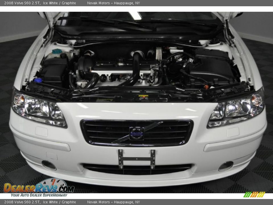 2008 Volvo S60 2.5T Ice White / Graphite Photo #9