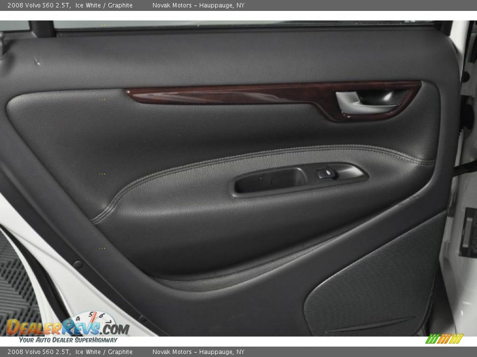 2008 Volvo S60 2.5T Ice White / Graphite Photo #16