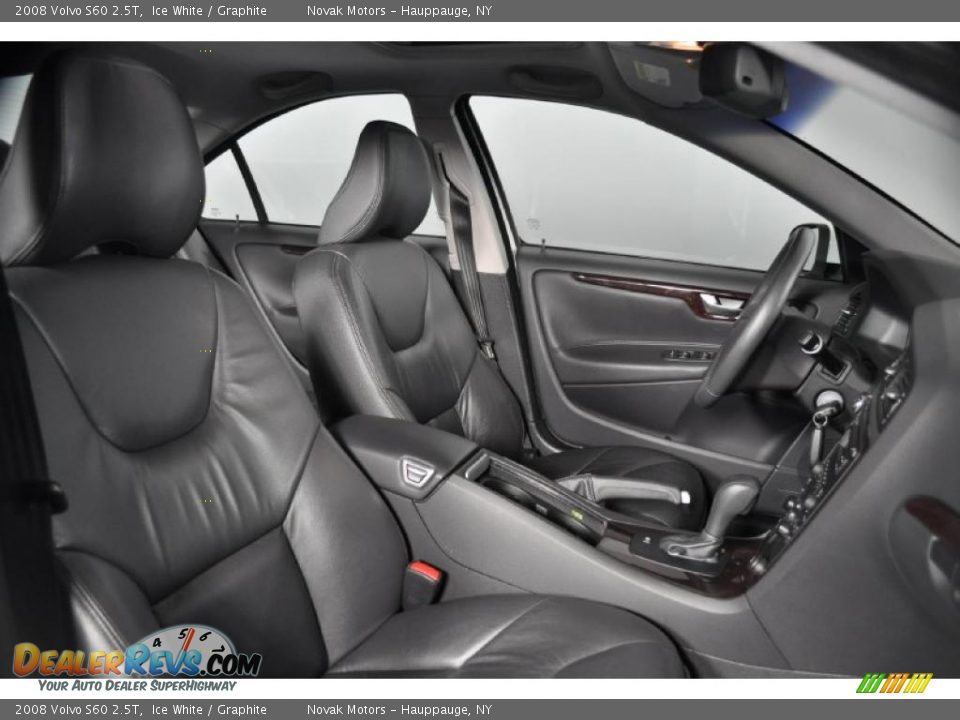 2008 Volvo S60 2.5T Ice White / Graphite Photo #26
