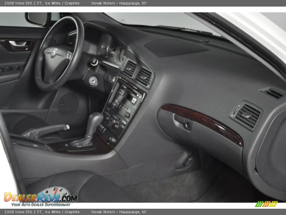 2008 Volvo S60 2.5T Ice White / Graphite Photo #27
