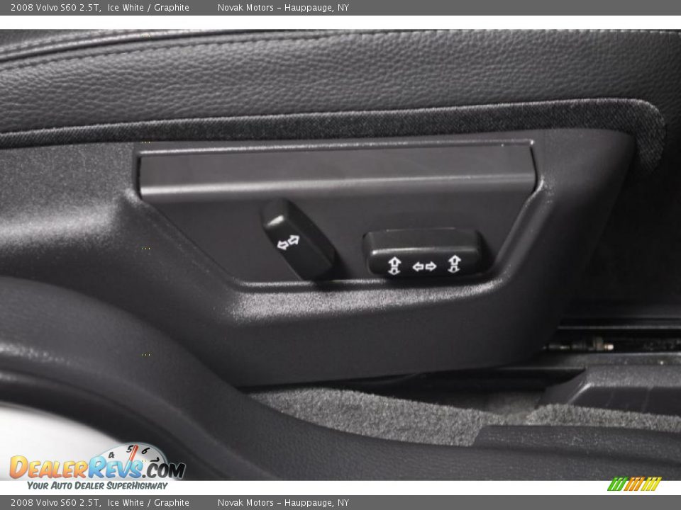 2008 Volvo S60 2.5T Ice White / Graphite Photo #28