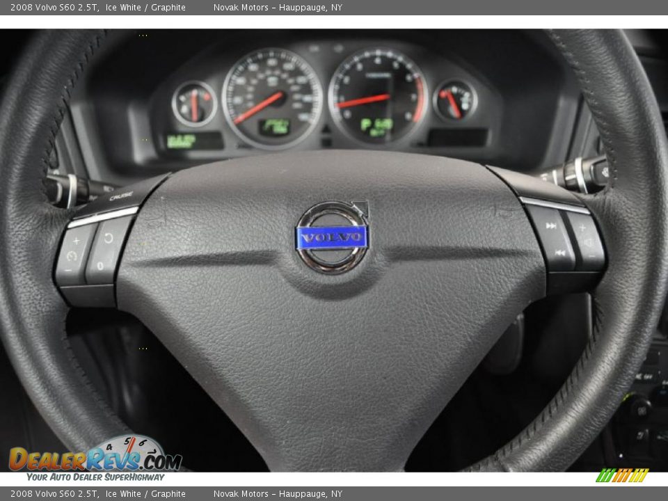 2008 Volvo S60 2.5T Ice White / Graphite Photo #33