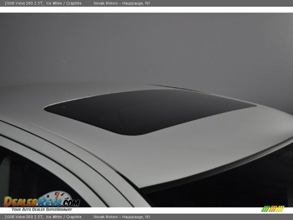 2008 Volvo S60 2.5T Ice White / Graphite Photo #36