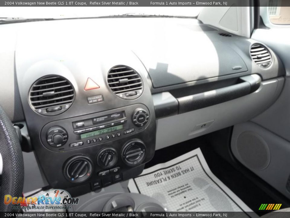2004 Volkswagen New Beetle GLS 1.8T Coupe Reflex Silver Metallic / Black Photo #19