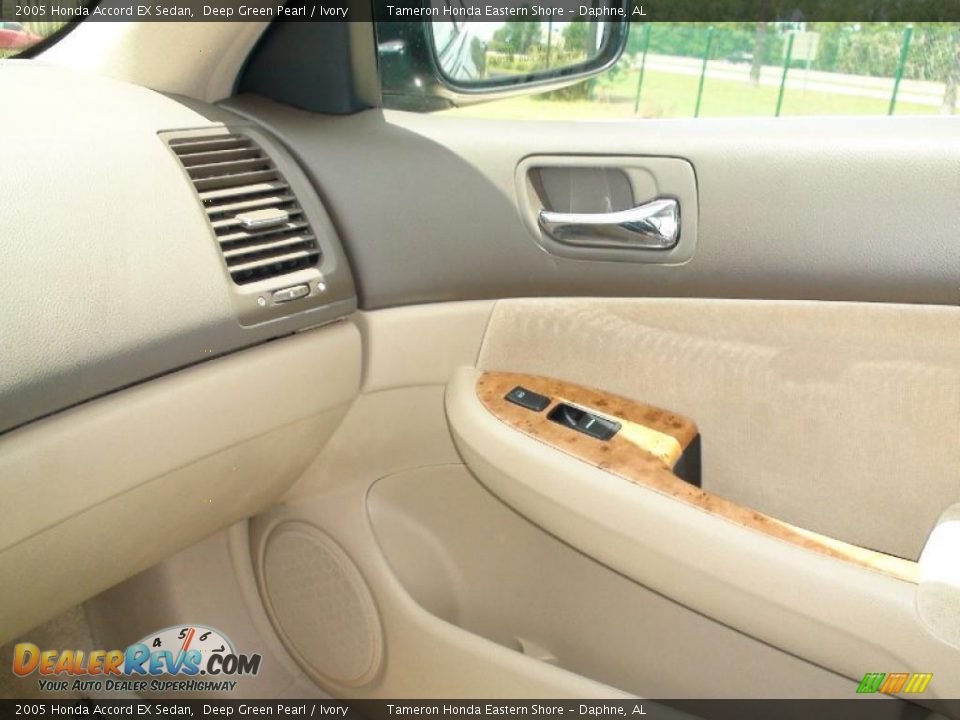 2005 Honda Accord EX Sedan Deep Green Pearl / Ivory Photo #28