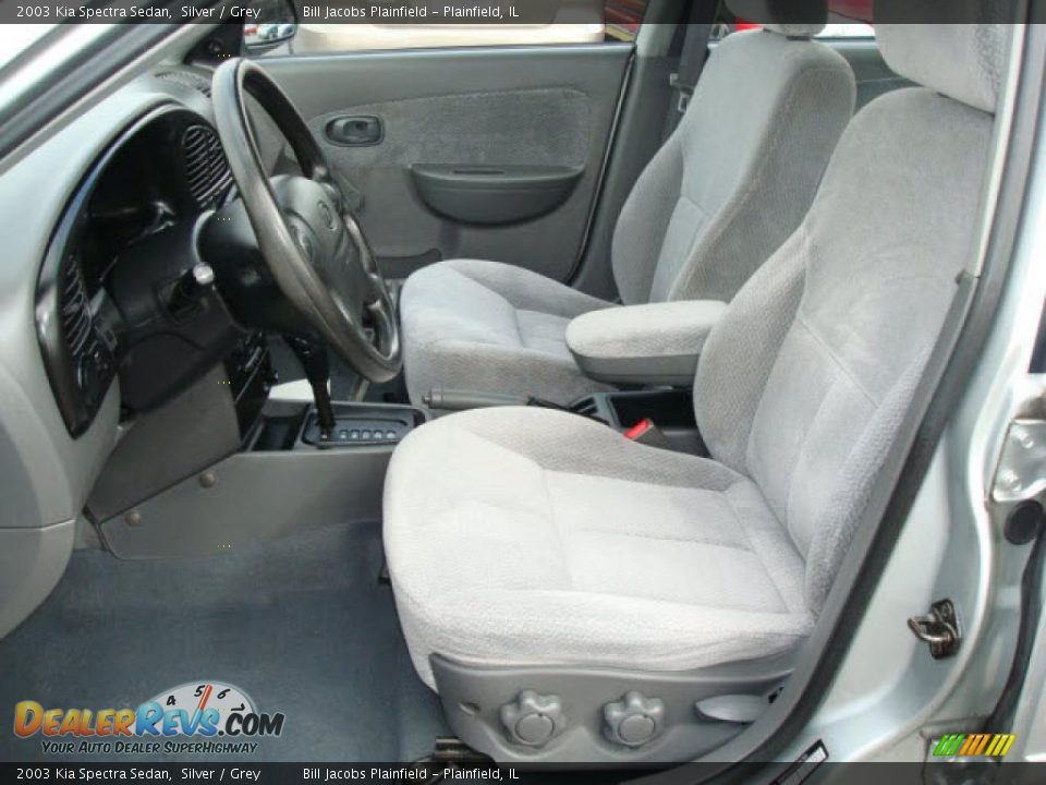 2003 Kia Spectra Sedan Silver / Grey Photo #11