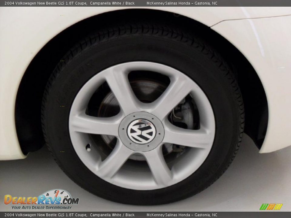 2004 Volkswagen New Beetle GLS 1.8T Coupe Campanella White / Black Photo #28