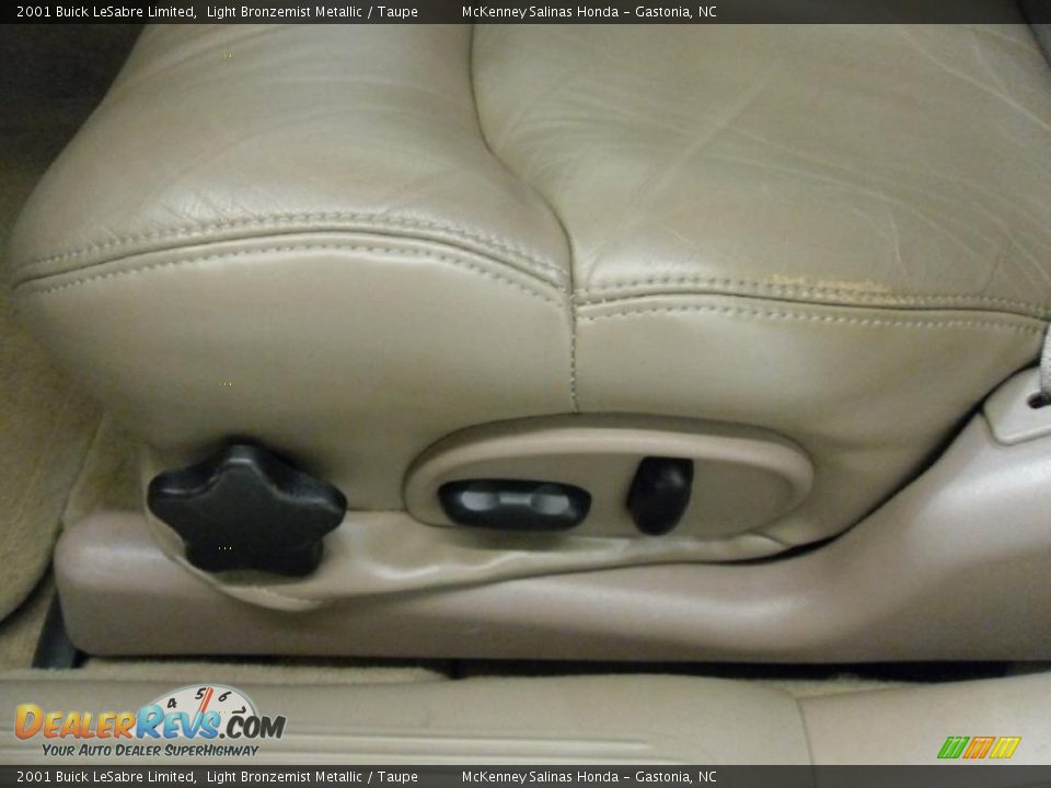 2001 Buick LeSabre Limited Light Bronzemist Metallic / Taupe Photo #9