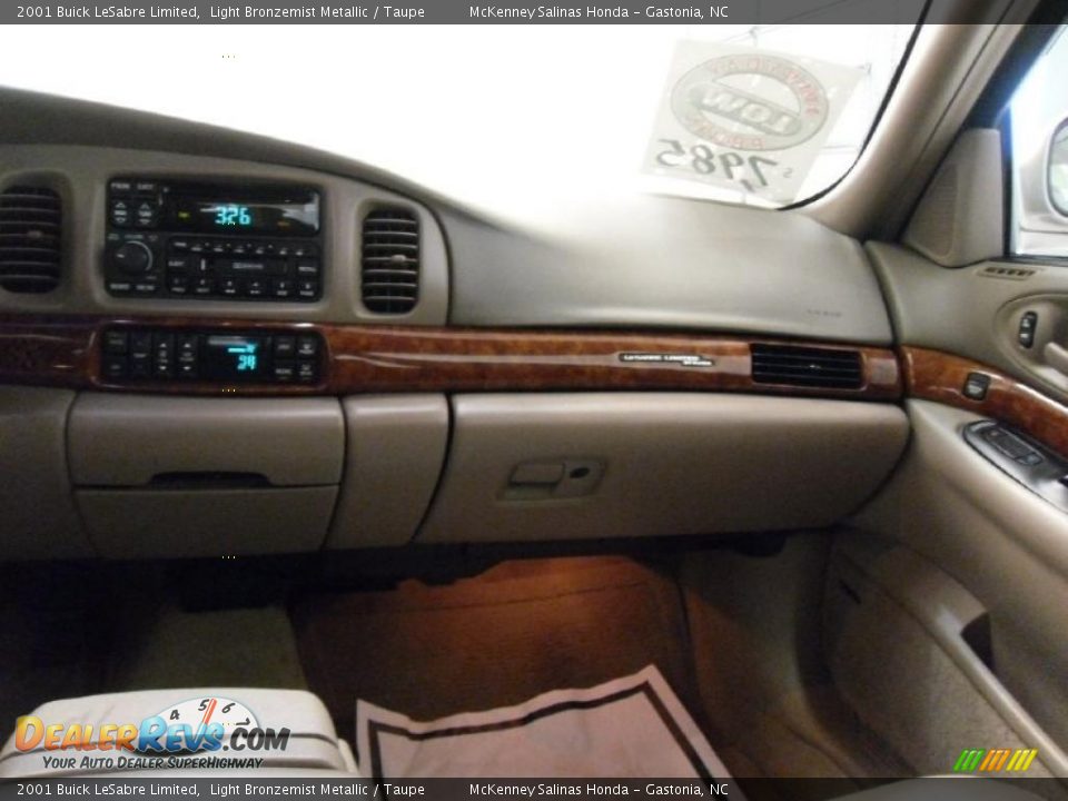 2001 Buick LeSabre Limited Light Bronzemist Metallic / Taupe Photo #16