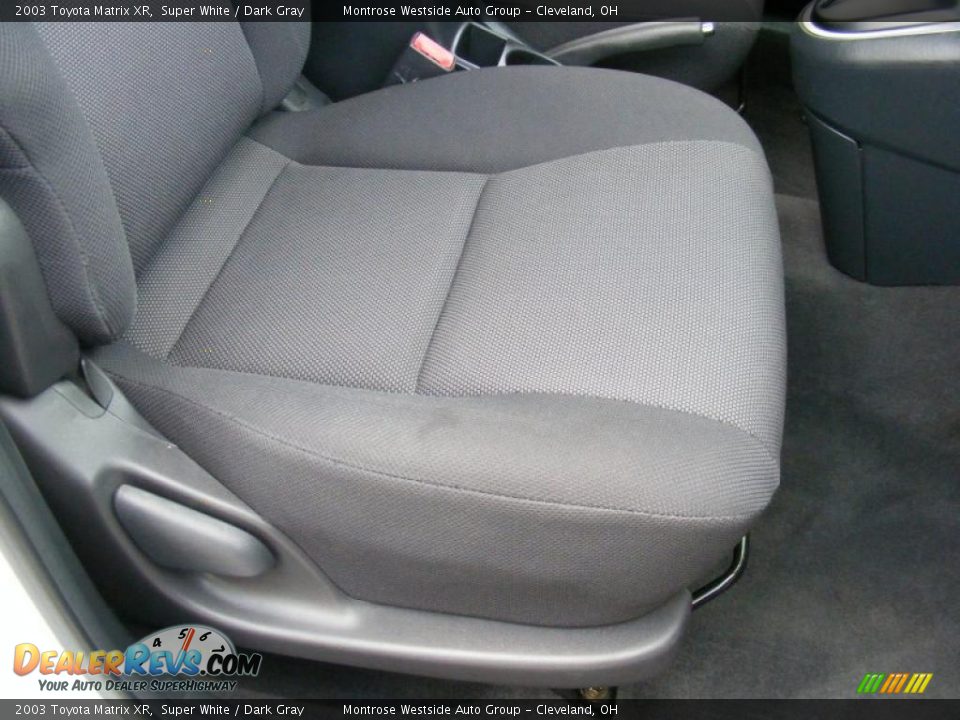 2003 Toyota Matrix XR Super White / Dark Gray Photo #14