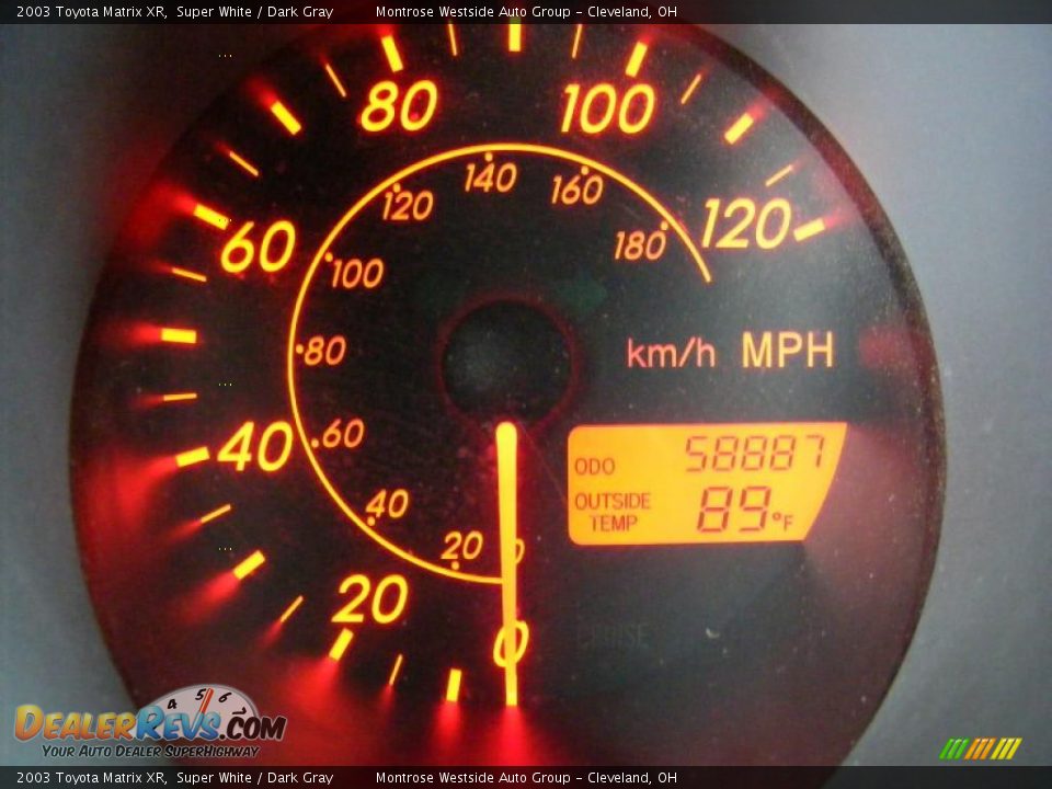 2003 Toyota Matrix XR Super White / Dark Gray Photo #18