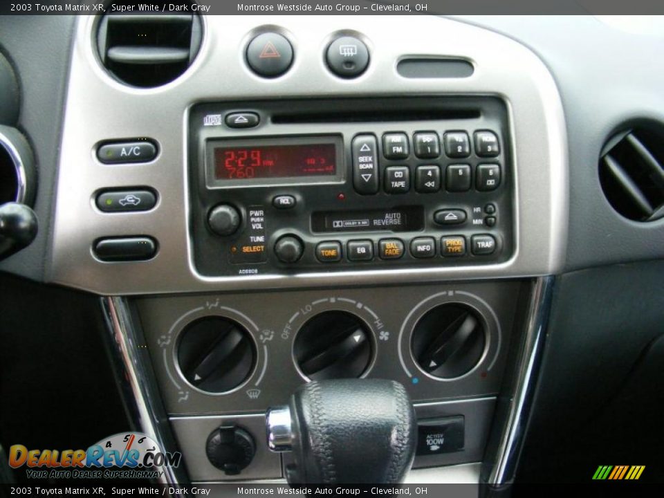 2003 Toyota Matrix XR Super White / Dark Gray Photo #19
