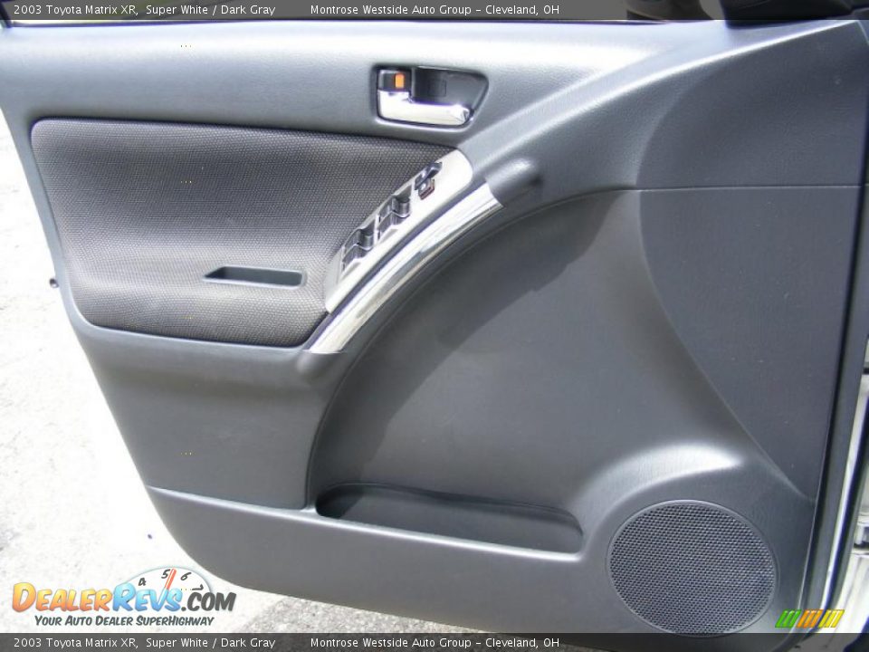 2003 Toyota Matrix XR Super White / Dark Gray Photo #24