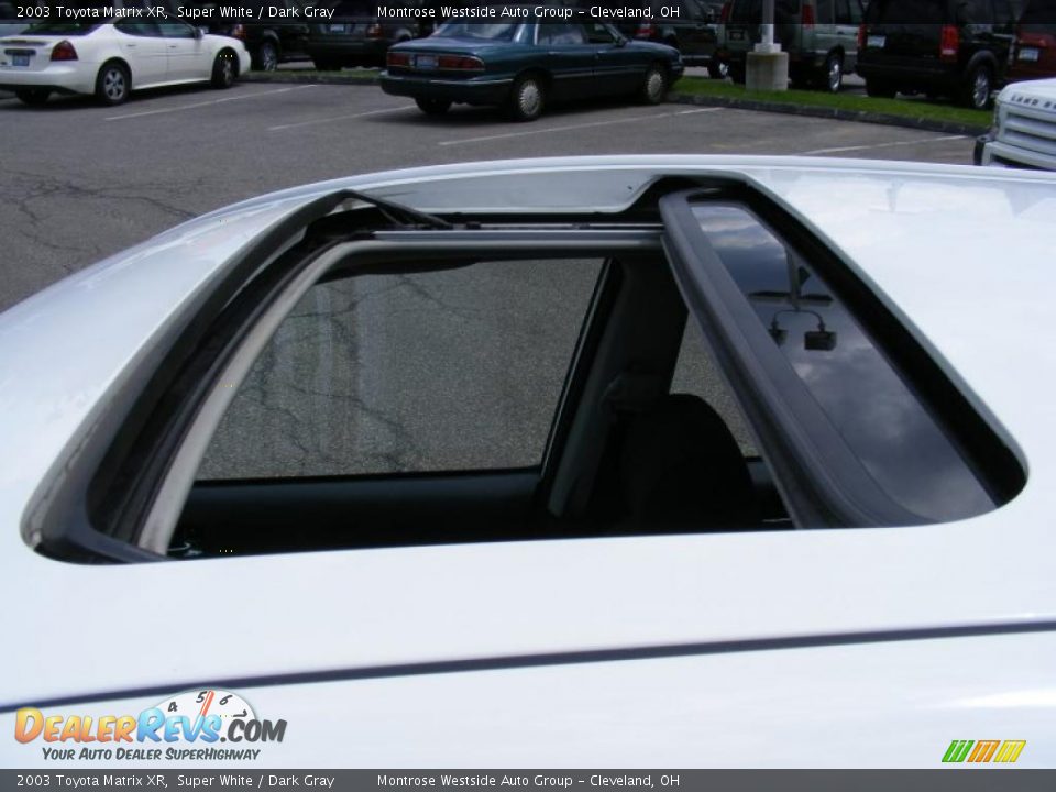 2003 Toyota Matrix XR Super White / Dark Gray Photo #25