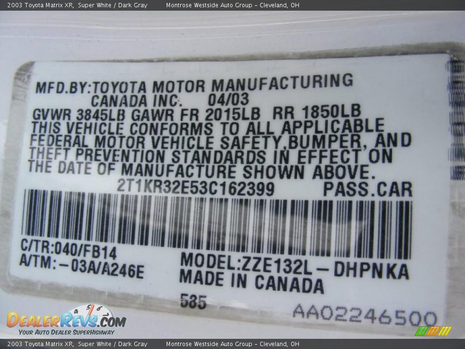 2003 Toyota Matrix XR Super White / Dark Gray Photo #31