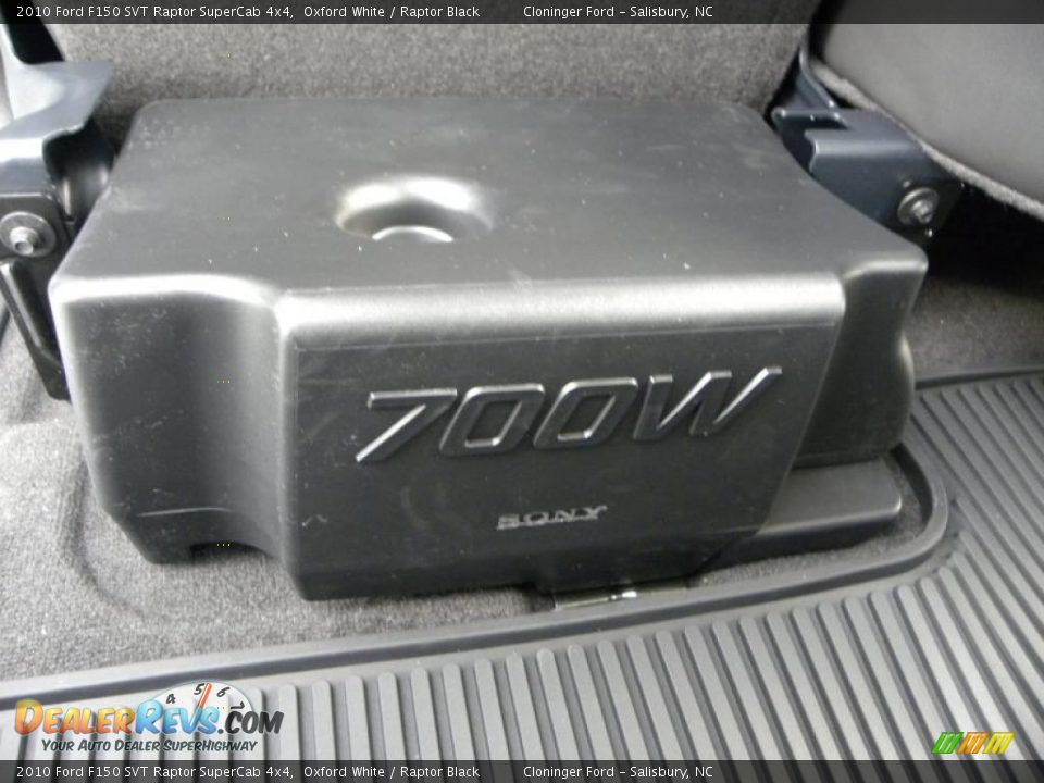 2010 Ford F150 SVT Raptor SuperCab 4x4 Oxford White / Raptor Black Photo #14