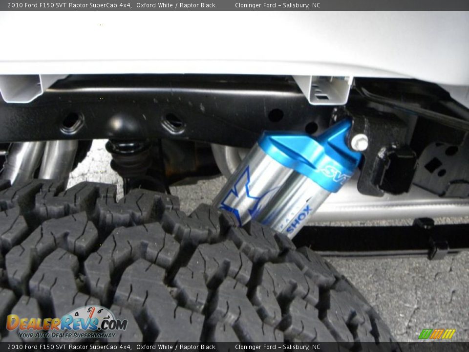 2010 Ford F150 SVT Raptor SuperCab 4x4 Oxford White / Raptor Black Photo #19