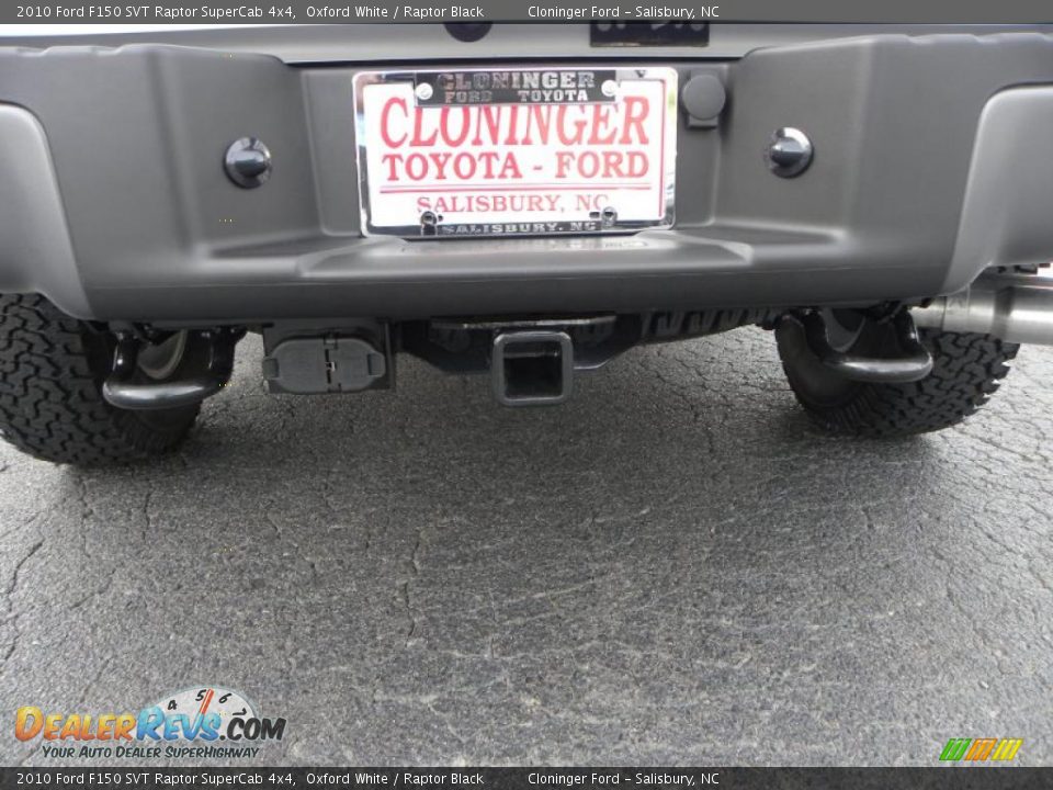 2010 Ford F150 SVT Raptor SuperCab 4x4 Oxford White / Raptor Black Photo #22