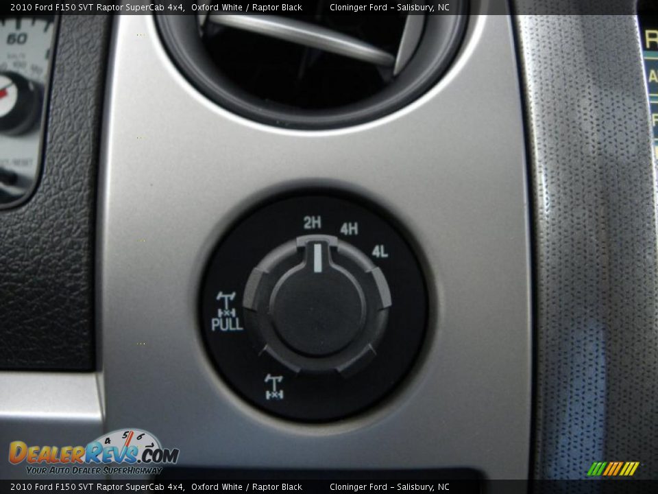 2010 Ford F150 SVT Raptor SuperCab 4x4 Oxford White / Raptor Black Photo #36