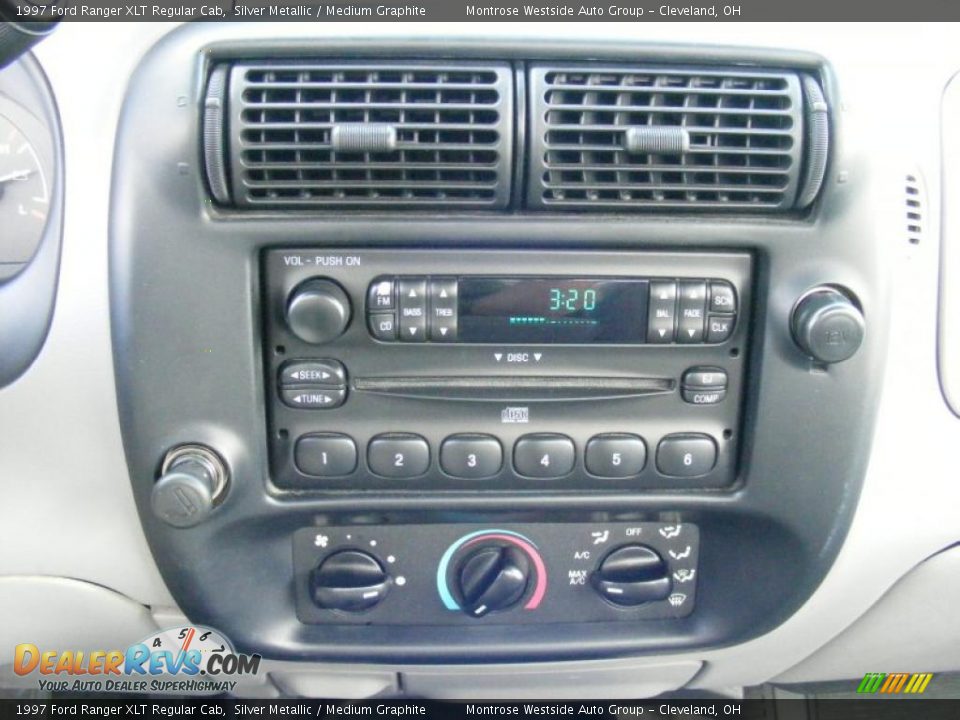 1997 Ford Ranger XLT Regular Cab Silver Metallic / Medium Graphite Photo #17