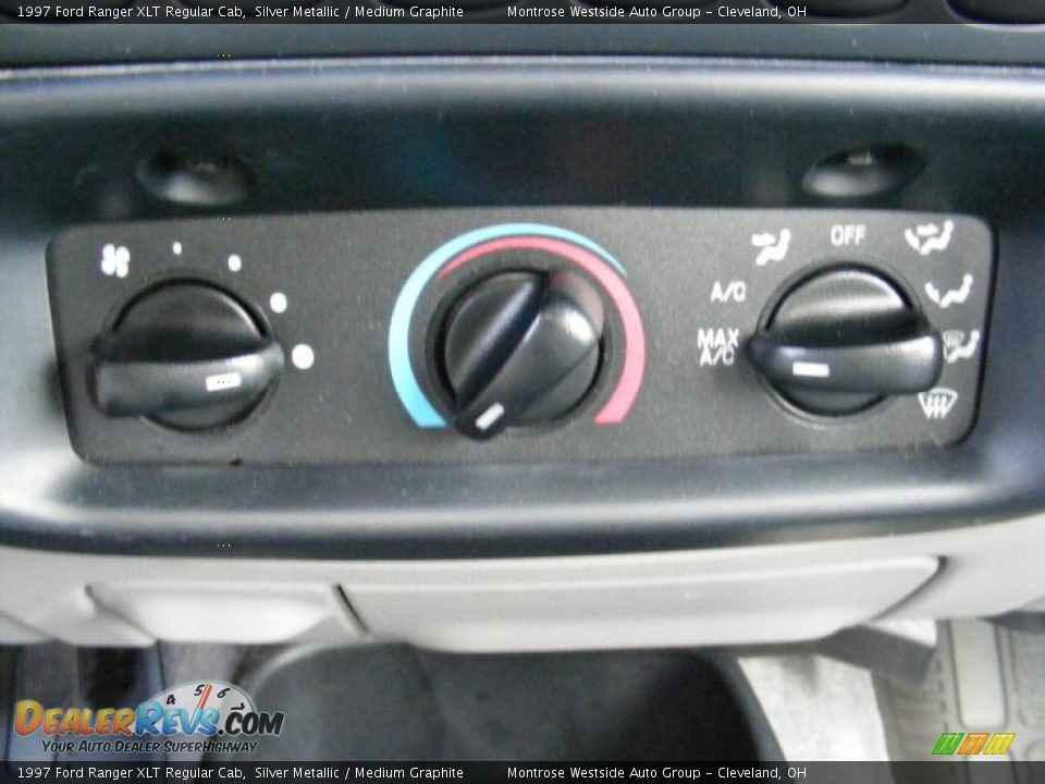 1997 Ford Ranger XLT Regular Cab Silver Metallic / Medium Graphite Photo #19