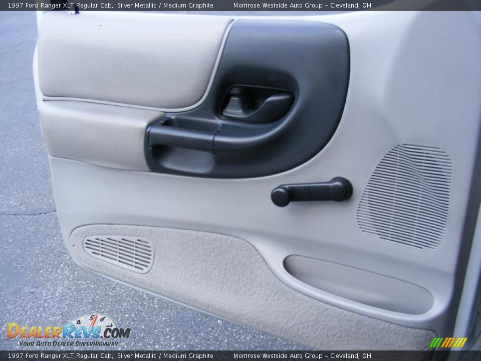1997 Ford Ranger XLT Regular Cab Silver Metallic / Medium Graphite Photo #21