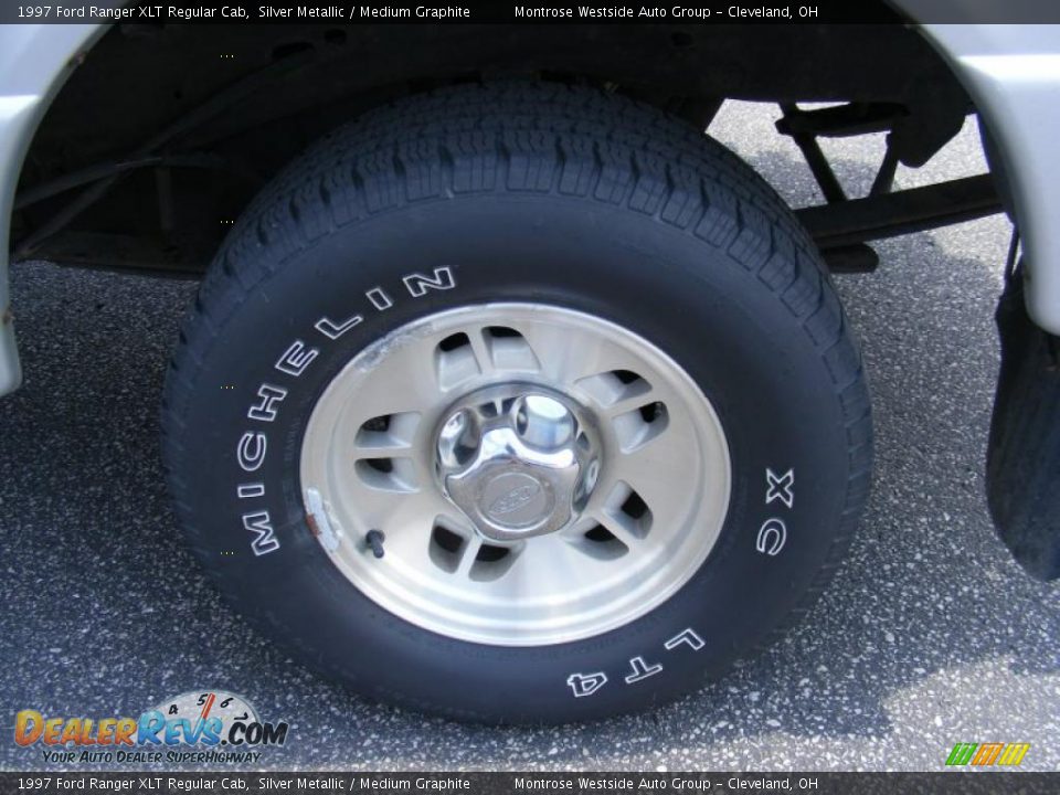 1997 Ford Ranger XLT Regular Cab Silver Metallic / Medium Graphite Photo #23