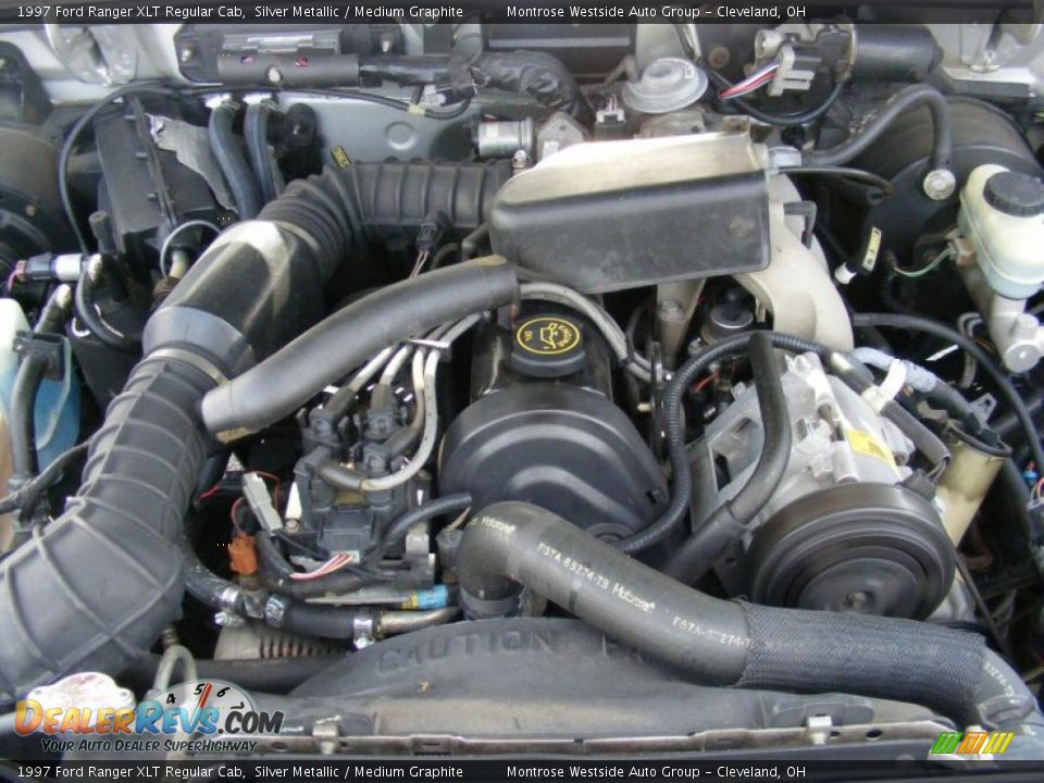 1997 Ford Ranger XLT Regular Cab Silver Metallic / Medium Graphite Photo #25