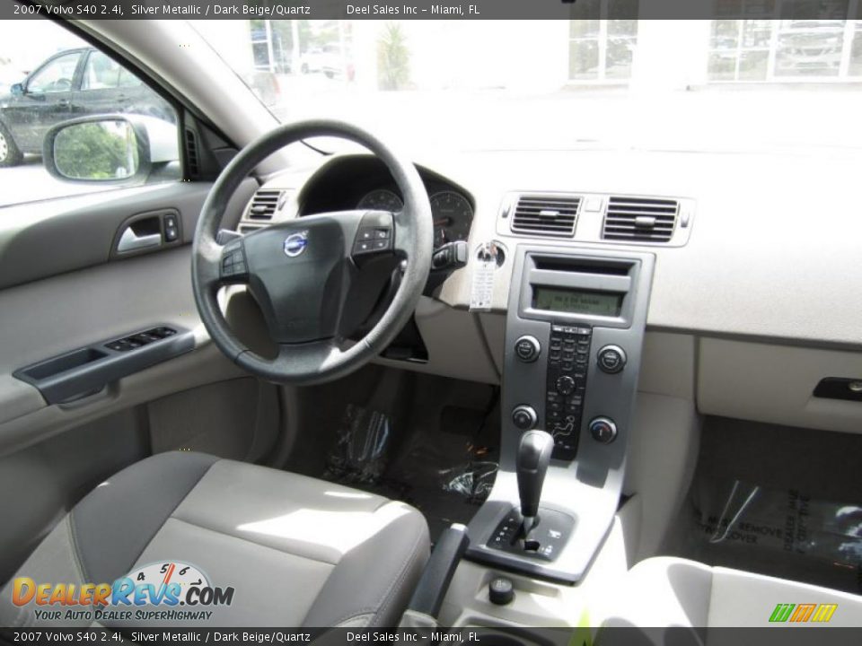 2007 Volvo S40 2.4i Silver Metallic / Dark Beige/Quartz Photo #12