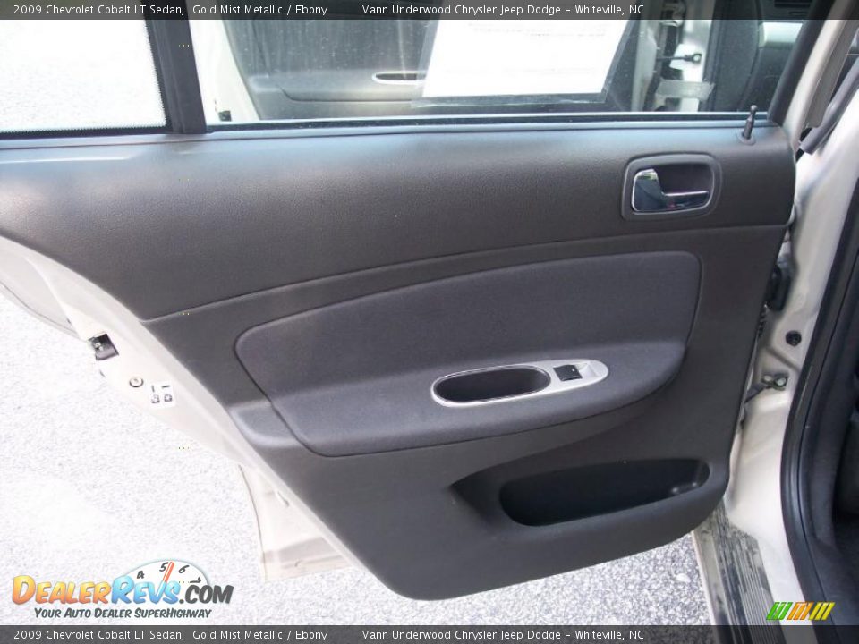 2009 Chevrolet Cobalt LT Sedan Gold Mist Metallic / Ebony Photo #20
