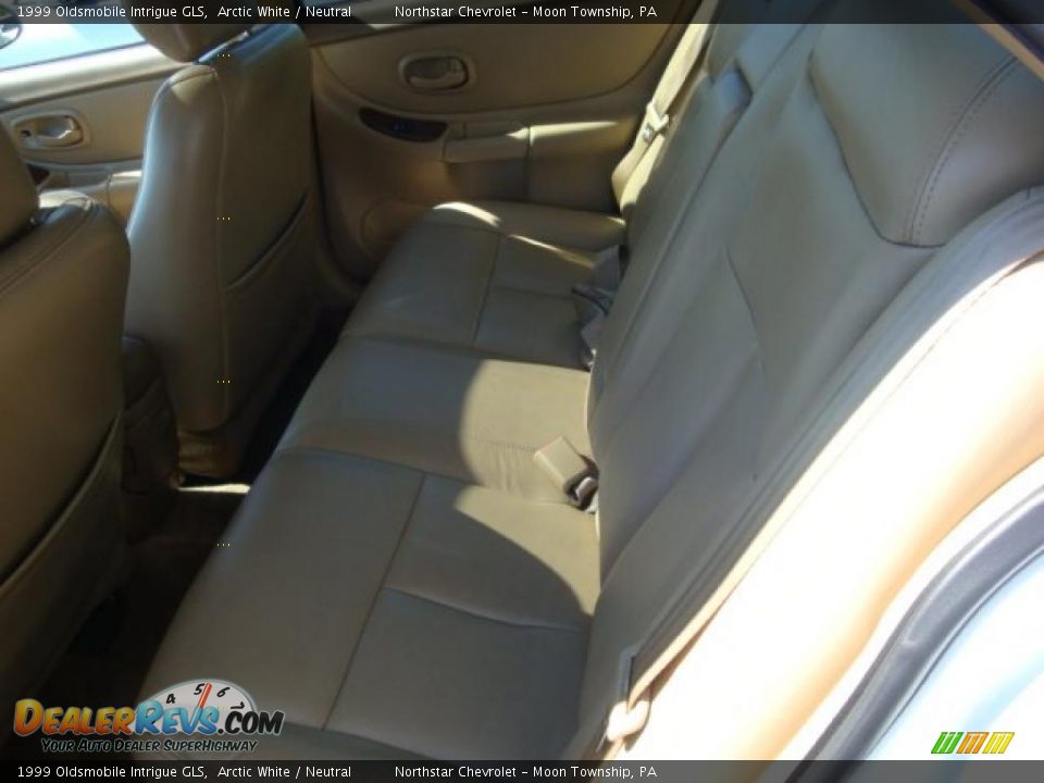 1999 Oldsmobile Intrigue GLS Arctic White / Neutral Photo #9